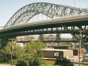 Veteran's Memorial Bridge